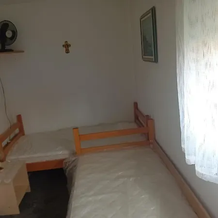 Emanuel Apartman